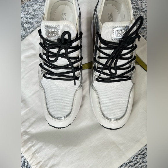 Tenis Michael Kors Lady Platform Rubber Outsole Size 10 - Picture 7 of 9